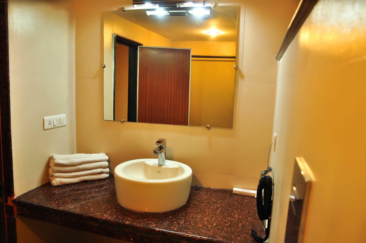Pathānkot Hotel Unite מראה חיצוני תמונה